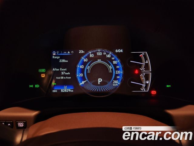 Lexus ES 2021 — photo 7