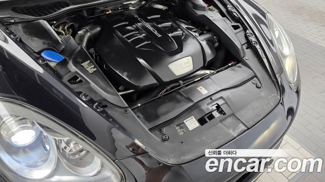Porsche Cayenne 2012 — photo 6