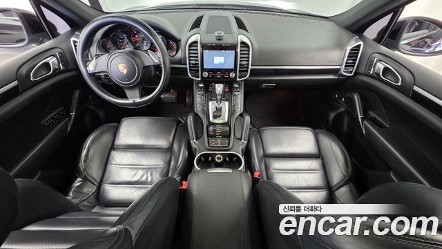 Porsche Cayenne 2012 — photo 7