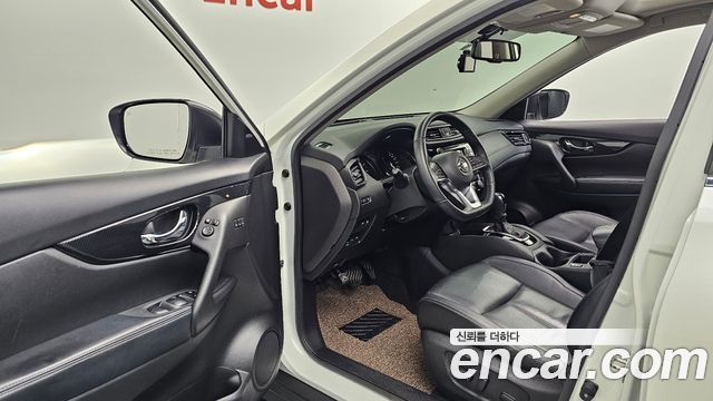Nissan X-Trail 2018 — photo 10