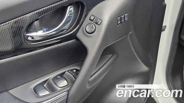 Nissan X-Trail 2018 — photo 16