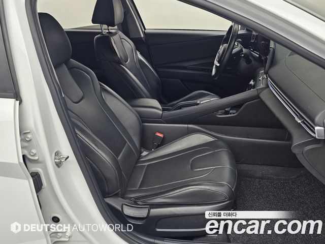 Hyundai AVANTE 2021 — photo 17
