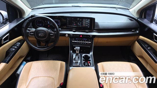 Kia Canival 2021 — photo 10