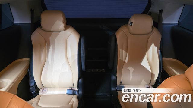 Kia Canival 2021 — photo 18