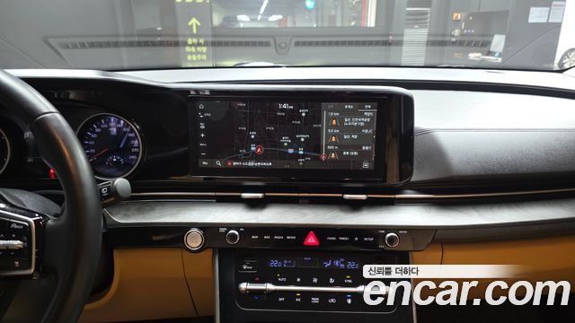Kia Canival 2021 — photo 20