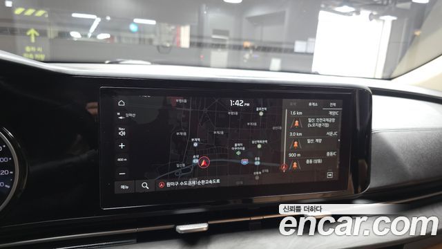 Kia Canival 2021 — photo 21