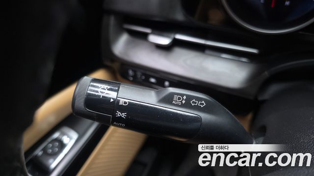 Kia Canival 2021 — photo 25