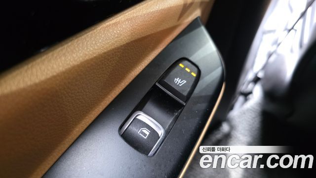 Kia Canival 2021 — photo 26