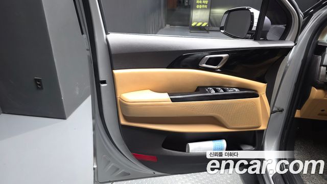 Kia Canival 2021 — photo 15