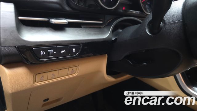 Kia Canival 2021 — photo 27