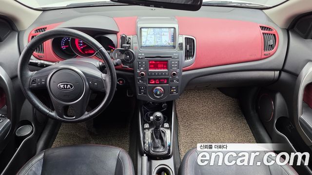 Kia Porte 2012 — photo 10