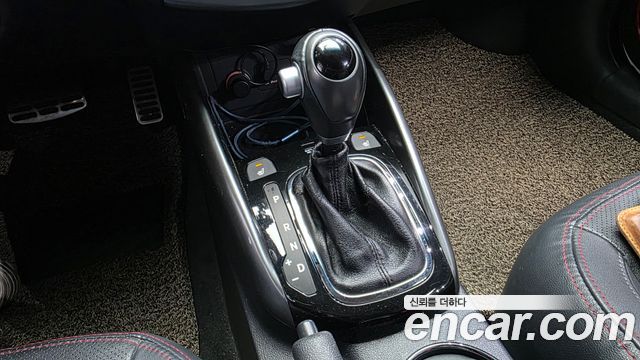 Kia Porte 2012 — photo 12