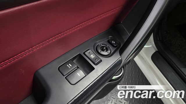 Kia Porte 2012 — photo 24