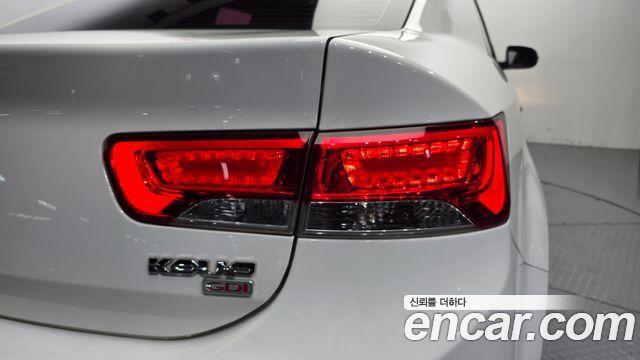 Kia Porte 2012 — photo 9