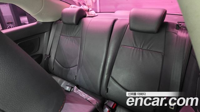 Kia Porte 2012 — photo 16