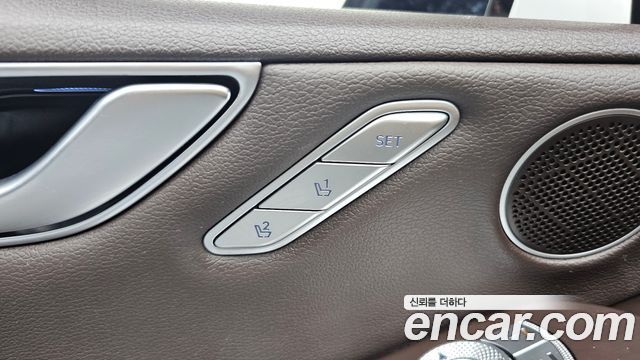 Genesis G80 2021 — photo 30