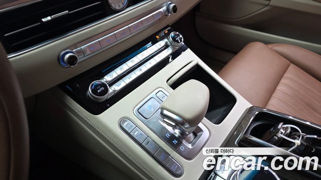 Genesis G90 2020 — photo 12
