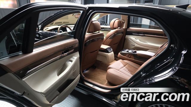 Genesis G90 2020 — photo 16