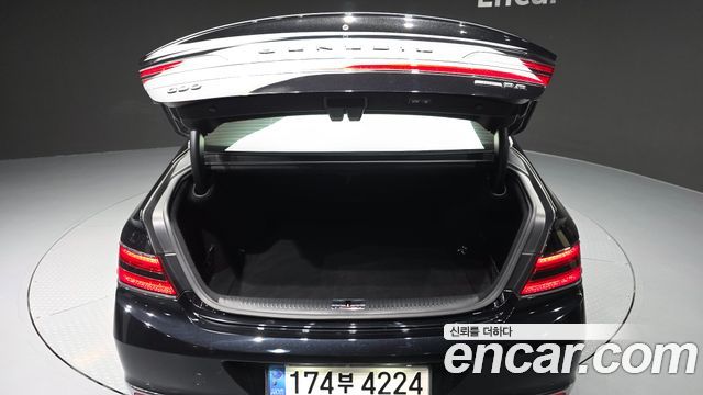 Genesis G90 2020 — photo 27