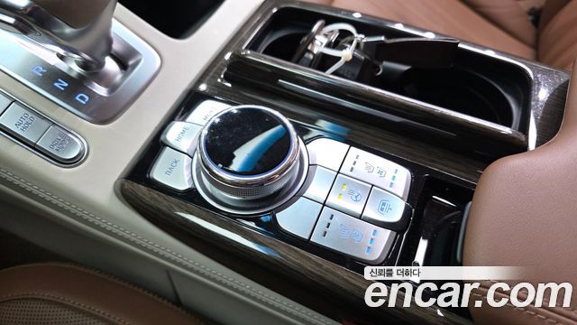 Genesis G90 2020 — photo 32