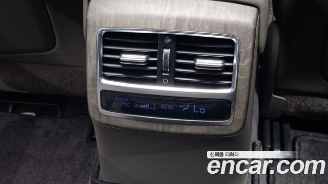Kia K9 2023 — photo 31