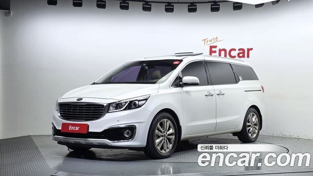 Kia Canival 2015 — photo 1