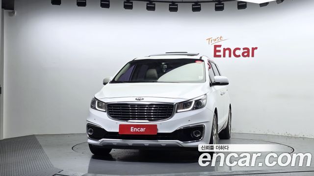 Kia Canival 2015 — photo 3