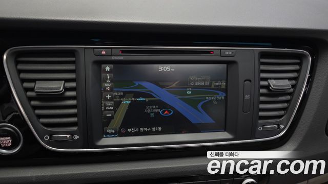 Kia Canival 2015 — photo 20