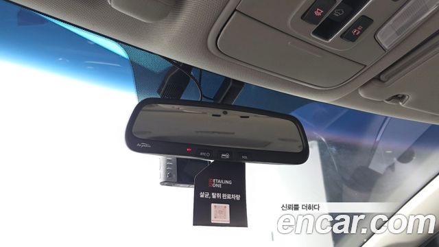 Kia Canival 2015 — photo 28