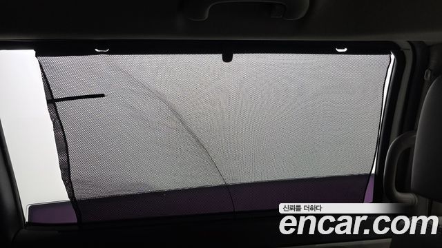 Kia Canival 2015 — photo 31