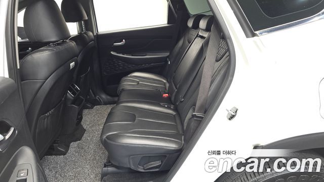 Hyundai Santafe 2019 — photo 11