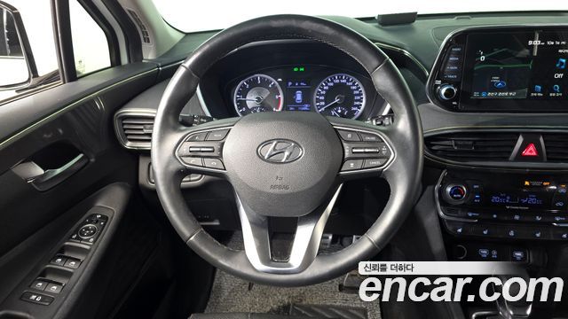 Hyundai Santafe 2019 — photo 13