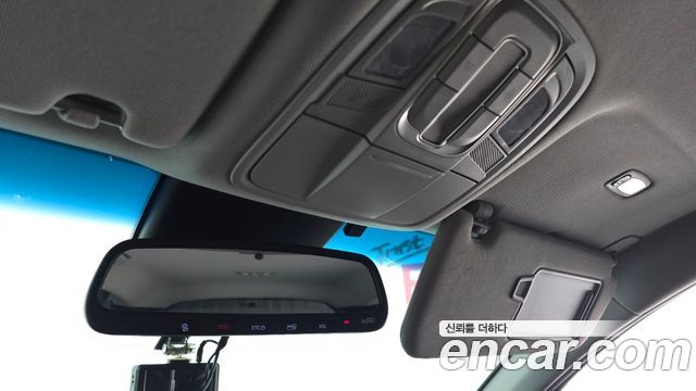 Hyundai Santafe 2019 — photo 20