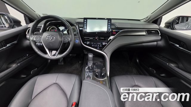 Toyota Camry 2024 — photo 7