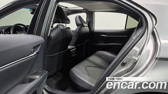 Toyota Camry 2024 — photo 11