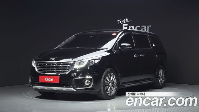 Kia Canival 2018 — photo 1