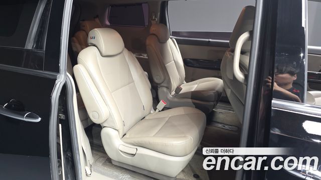Kia Canival 2018 — photo 11