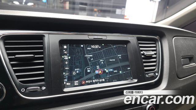 Kia Canival 2018 — photo 15