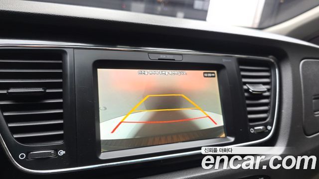 Kia Canival 2018 — photo 16