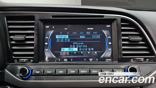 Hyundai AVANTE 2017 — photo 22