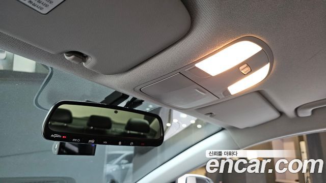 Hyundai AVANTE 2017 — photo 23