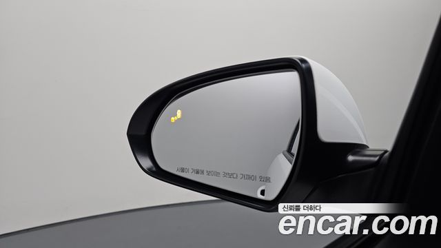 Hyundai AVANTE 2017 — photo 26