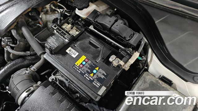 Hyundai AVANTE 2017 — photo 33