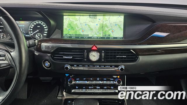 Genesis EQ900 2016 — photo 13
