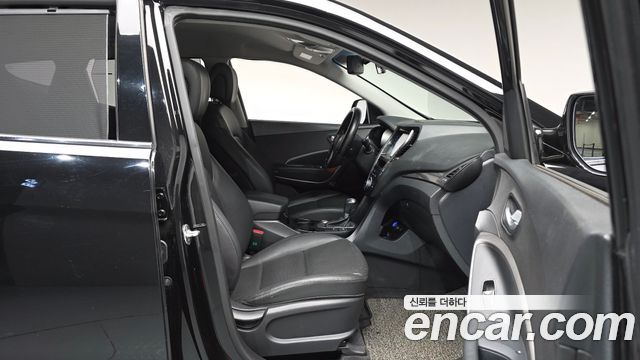 Hyundai Santafe 2018 — photo 16