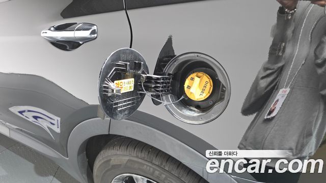 Hyundai Santafe 2018 — photo 28