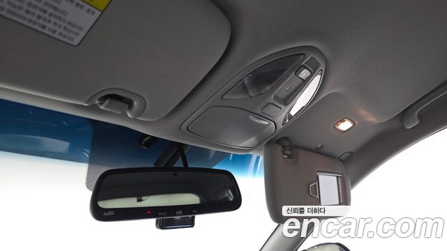 Hyundai Santafe 2018 — photo 29