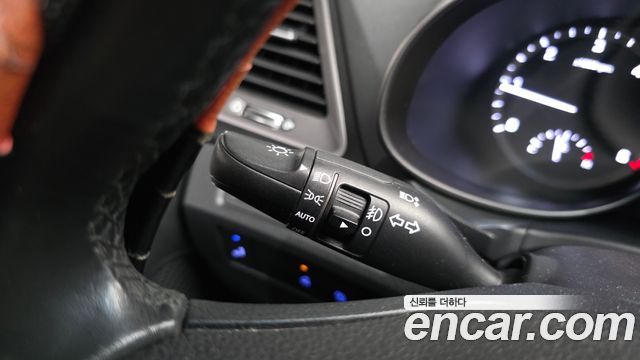Hyundai Santafe 2018 — photo 32