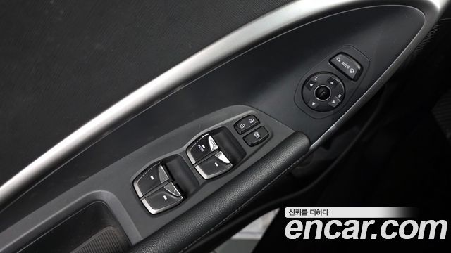 Hyundai Santafe 2018 — photo 34