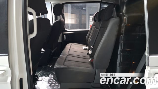 Hyundai Staria 2022 — photo 16